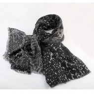 Maxi Foulard mezcla algodón y modal, estampado en tonos gris/negro,tamaño: 90 x 180 cms,presentado en celofán individual